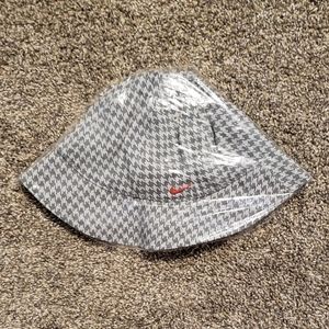 Nike Houndstooth Bucket Hat, Womems L/XL